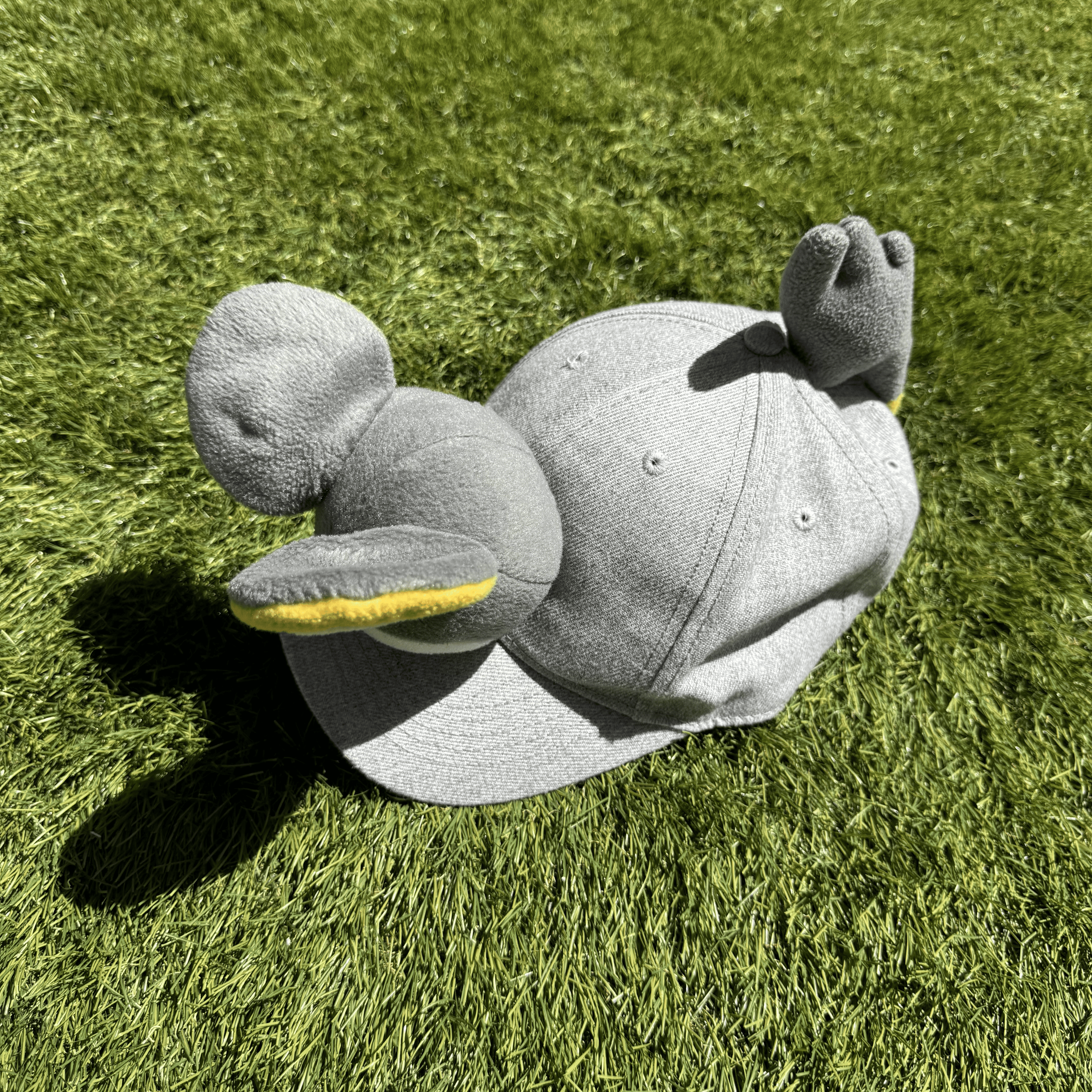 Casquette Peluche Créature Électrique⚡