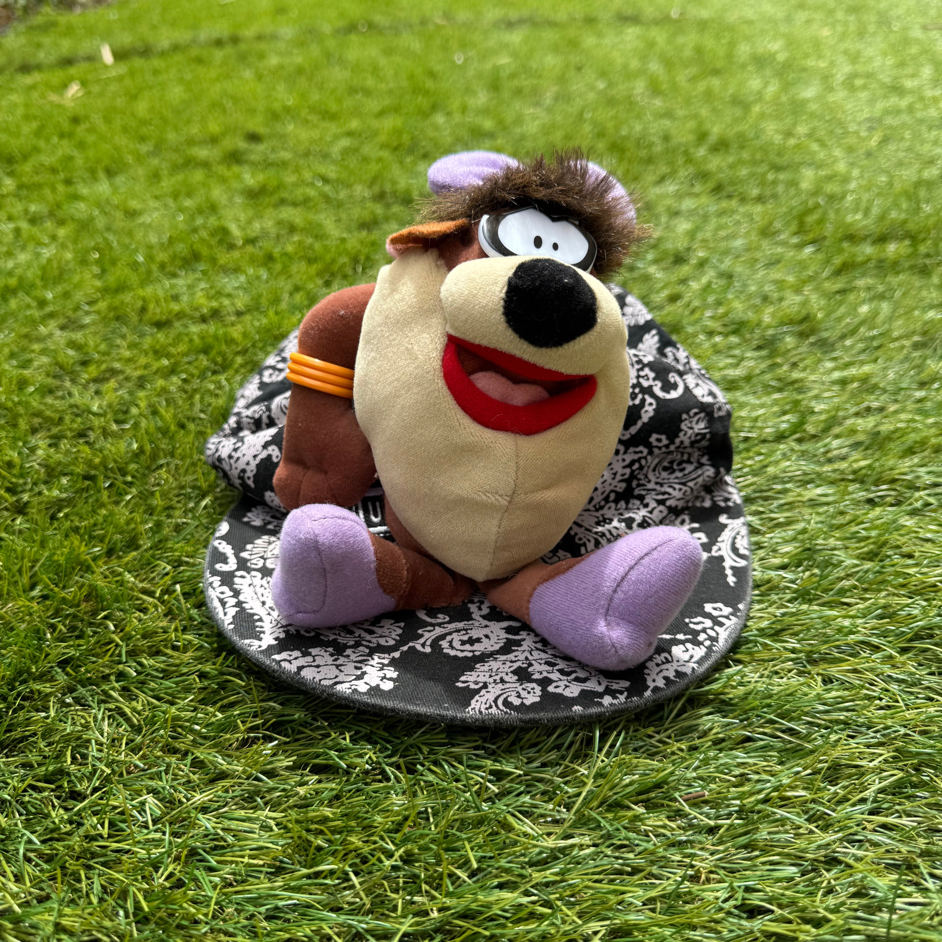 Casquette Peluche Diablesse Déchaînée