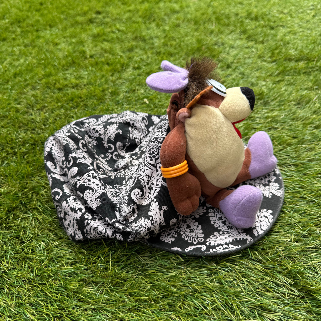 Casquette Peluche Diablesse Déchaînée