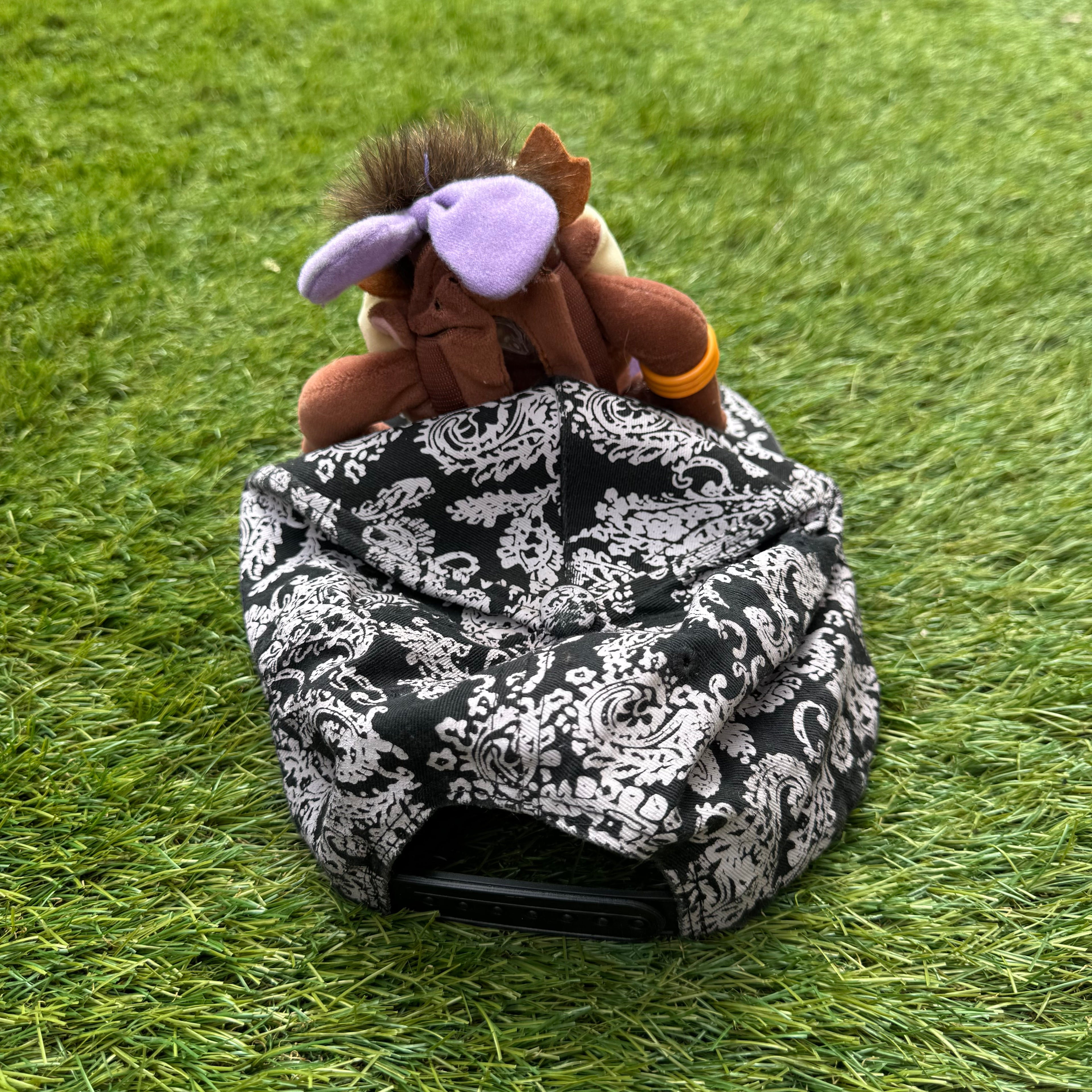 Casquette Peluche Diablesse Déchaînée