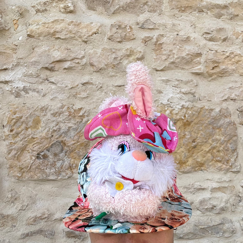 Casquette Peluche Lapin Fleuri 🌼